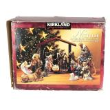 Kirkland Signature 75177 Porcelain Nativity Scene Set with Wood Creche Kirkland Signature 75177 Porcelain Nativity Scene Set with Wood Creche