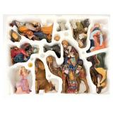 Kirkland Signature 75177 Porcelain Nativity Scene Set with Wood Creche Kirkland Signature 75177 Porcelain Nativity Scene Set with Wood Creche