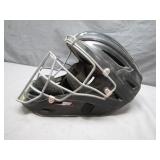 Under Armour Catcherï¿½s Helmet With Cage