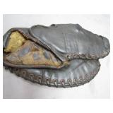 Early Catcherï¿½s Mitt with Original Lacing