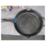 Large Cast Iron Victoria Skillet with Maker Mark