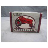 ERTL Farmall 300 Die-Cast Limited Edition