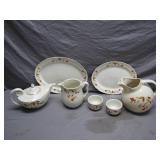 Hall�s Superior Autumn Leaf Dishware Set Hall�s Superior Autumn Leaf Dishware Set