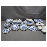 Royal Homes of Britain Tableware Collection Royal Homes of Britain Tableware Collection