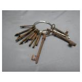 Rusted Skeleton Keys on Keyring Rusted Skeleton Keys on Keyring