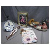 Decorative Lot With Ducks and More
