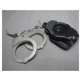 Smith & Wesson Handcuffs with Leather Case