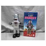 Mechanical Planet Robot With Box
