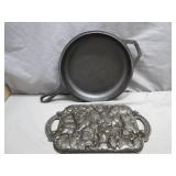Cast Iron Skillet and Animal Mold Set