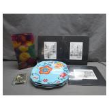 Decorative Plates and Art Prints