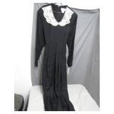 Expo Size 12 Dress With Lace Collar