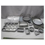 Metal Bakeware Collection