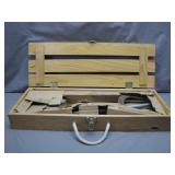 Eddie Bauer Horseshoes Set in Wooden Case