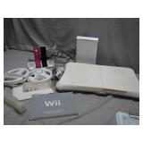 Complete Nintendo Wii System With Accessories