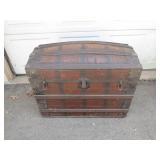 Wooden Dome-Top Trunk with Compartments