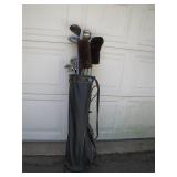 Set of Golf Clubs With Bag