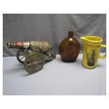 Decorative Collectibles with Vintage Theme