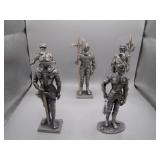5 Heavy Small Knight Figurines