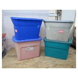 4 Storage Totes With Lids