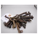 17 Antique Skeleton Keys