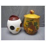 Vintage Cookie Jars with Distinctive Style