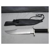Survival Knife with Sheath and Serrated Edge