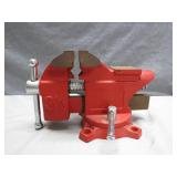 3.5-Inch Metal Bench Vise With Mount