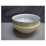 Cream-Colored Ceramic Wash Basin