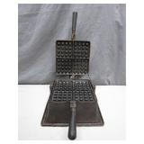 Antique Cast Iron Wagner Waffle Maker