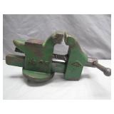 Littlestown No. 25 Bench Vise in Green Finish