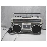 Realistic Model SCR-3 AM/FM Cassette Player