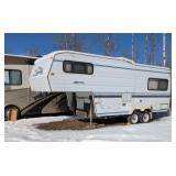 1996 WESTFIELD 5TH WHEEL HOLIDAY TRAILER