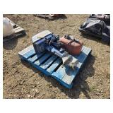 EVINRUDE BOAT ENGINE W/ GAS TANK