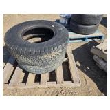 (1) BFGOODRICH 265/75R16 (1) BRIDGESTONE 245/75R16