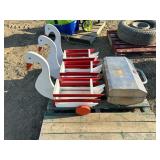 PORTABLE BBQ, (3 GOOSE PLANTERS