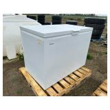 CHEST FREEZER