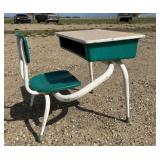STUDENT DESK
