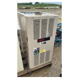 LENNOX FURNACE 80,000BTU OUTPUT