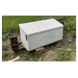 ALUMINUM CHECKER PLATE TOOL BOX