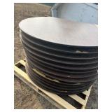 (13) 5' ROUND FOLDING LEG TABLES