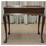 Henkel Harris Mahogany Queen Anne Tea Table
