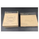 Pampered Chef Digital Scale & Bamboo Table Stand