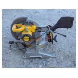 DeWalt DWS715 Compound Miter Saw