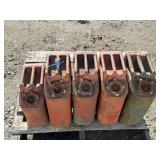 4- 5 Gallon Jerry Cans & 1 2.5 Gallon Jerry Can