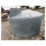 ~1000 Gallon Poly Water Tank