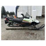 Arctic Cat Powder Special Snowmobile