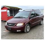 2002 Chrysler Town & Country Mini Van