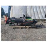 Arctic Cat Powder Special Snowmobile