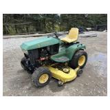 John Deere 445 Lawn Tractor - NON OP