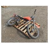 Yard Art/Decor Hodaka Wombat Motorcycle - NON OP